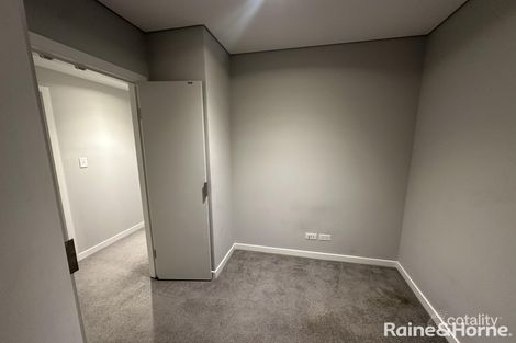 Property photo of 402/3 Half Street Wentworth Point NSW 2127