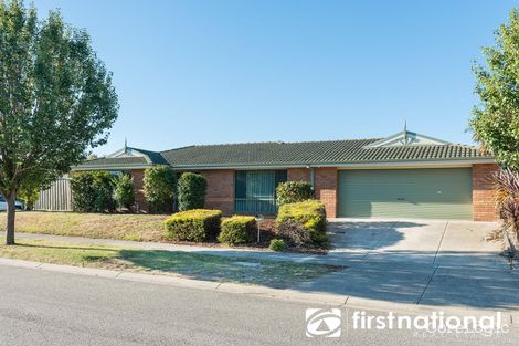 Property photo of 23 Hartsmere Drive Berwick VIC 3806