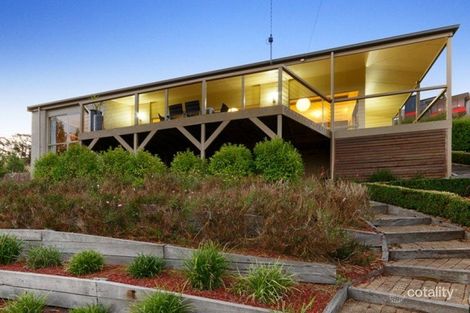 18 Oakbank Ave, Highton, VIC 3216