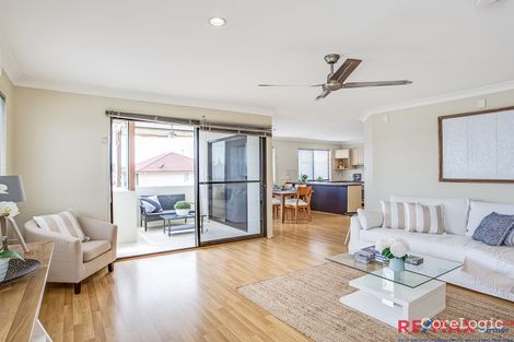 Property photo of 1/22 Lantau Crescent Varsity Lakes QLD 4227