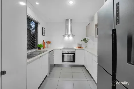 Property photo of 1/20 Robert Street Loganlea QLD 4131