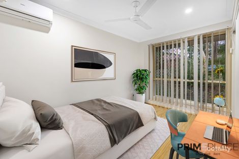 Property photo of 36 Pringle Place Forest Lake QLD 4078