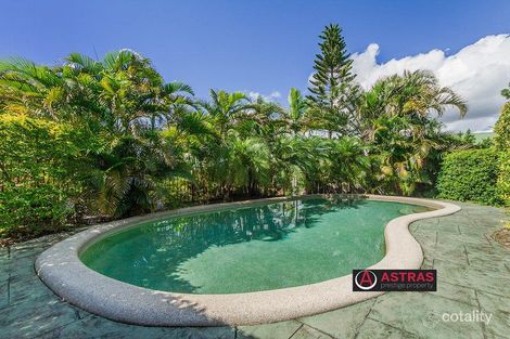 Property photo of 3 Hook Court Arundel QLD 4214