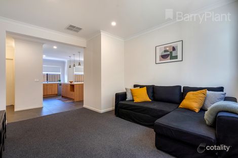 Property photo of 7 Portobello Way Fraser Rise VIC 3336