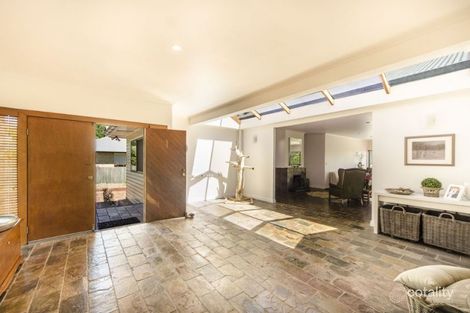 Property photo of 1 Wooldridge Street Mount Lofty QLD 4350