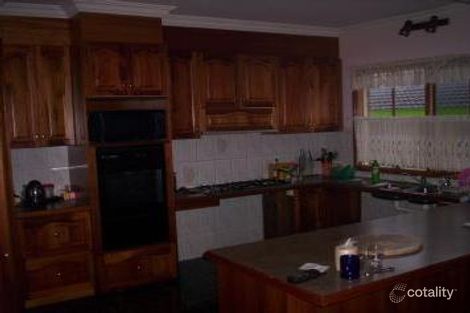 Property photo of 11 Field Avenue Edithvale VIC 3196