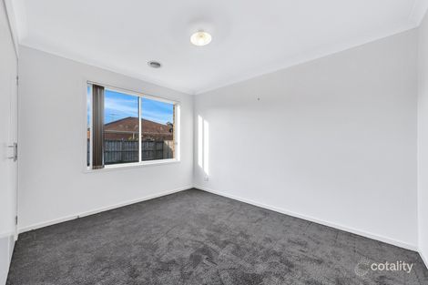 Property photo of 16 Tenterfield Place Tarneit VIC 3029