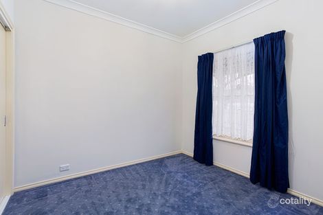 Property photo of 10 Great Barr Crescent Caroline Springs VIC 3023