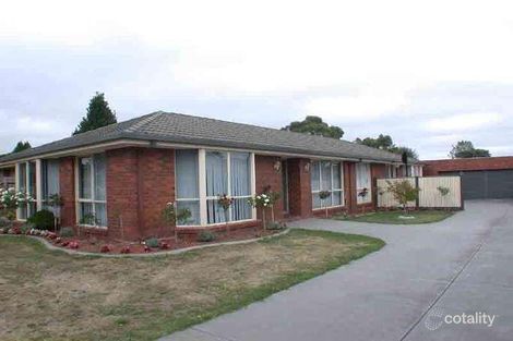 Property photo of 104 Lesdon Avenue Cranbourne VIC 3977