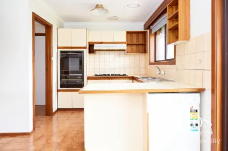 Property photo of 15 Strathmore Crescent Hoppers Crossing VIC 3029