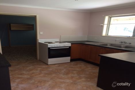 Property photo of 40 Station Road Loganlea QLD 4131