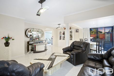 Property photo of 44 Weeden Drive Werribee VIC 3030