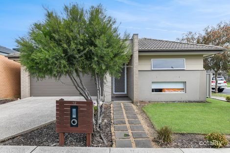 Property photo of 12 Macpherson Circuit Cranbourne East VIC 3977