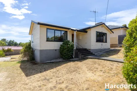 2a Sunnyridge Ave, Penguin, TAS 7316