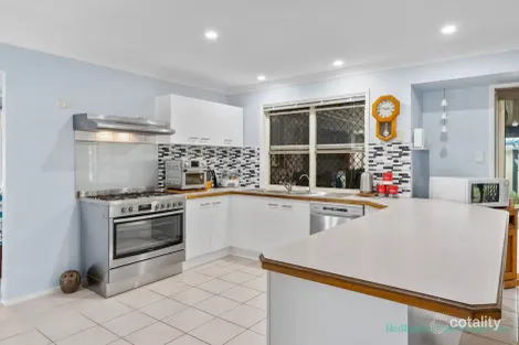 Property photo of 17 Fairway Drive Redland Bay QLD 4165