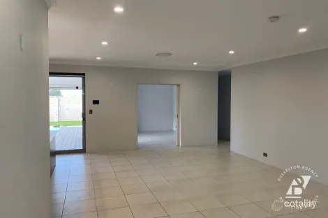 Property photo of 4 Windward Green Geographe WA 6280