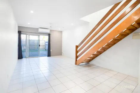 6/13 BALACLAVA RD, EARLVILLE, QLD 4870