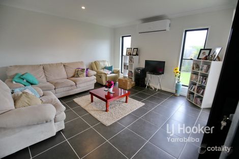 Property photo of 6 Daybreak Street Yarrabilba QLD 4207