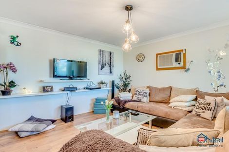 Property photo of 105 Strawberry Drive Seville Grove WA 6112