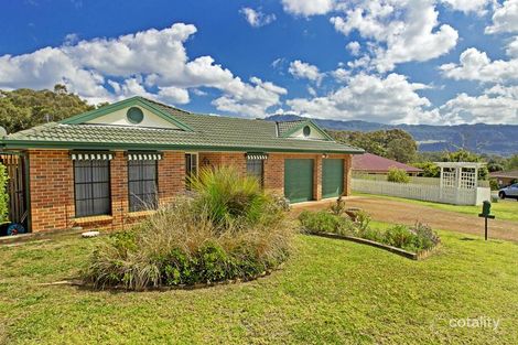 4 Freesia Cres, Bomaderry, NSW 2541