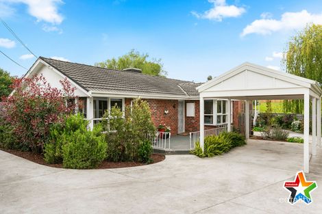 410 Hull Rd, Mooroolbark, VIC 3138