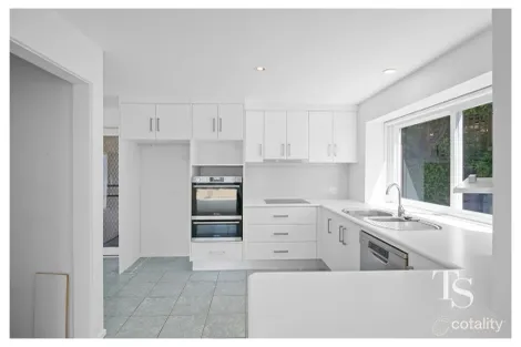 Property photo of 15 Lachlan Parade Trevallyn TAS 7250