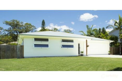 6 Treetop Ct, Mooloolah Valley, QLD 4553
