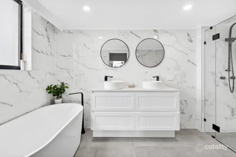 Property photo of 13/22 Montgomery Avenue Main Beach QLD 4217