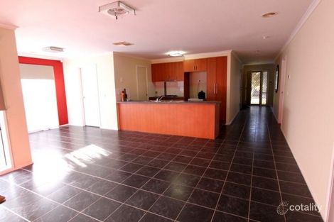 Property photo of 25 Wyperfeld Circuit Caroline Springs VIC 3023