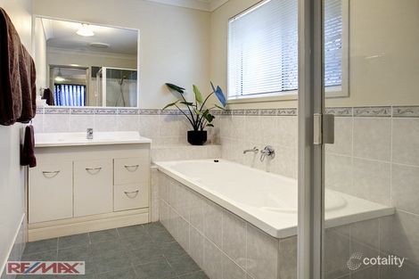 Property photo of 5 Hayward Avenue Cashmere QLD 4500