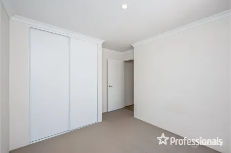 Property photo of 2/35 Morrison Road Woodbridge WA 6056