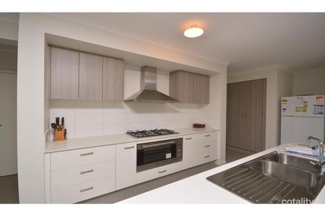 Property photo of 38 McWilliams Crescent Point Cook VIC 3030