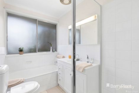 Property photo of 22 Kenwood Crescent Ringwood VIC 3134