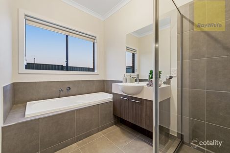 Property photo of 78 Wisteria Avenue Craigieburn VIC 3064