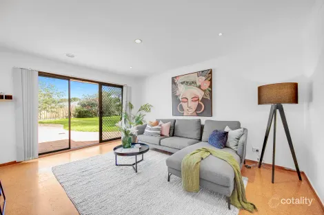 Property photo of 10 Gala Place Keilor Downs VIC 3038