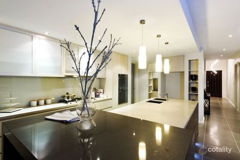 Property photo of 38 De Havilland Circuit Williams Landing VIC 3027