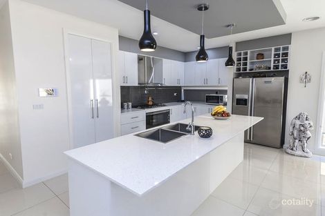 Property photo of 25 Callery Pear Street Greenvale VIC 3059