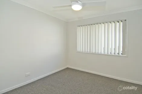 Property photo of 9 Pacific Place Pacific Pines QLD 4211