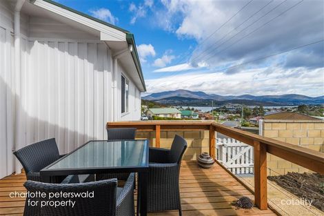 Property photo of 27 Riawena Road Montagu Bay TAS 7018