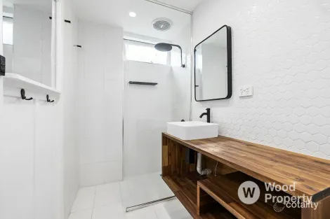 Property photo of 10/37 Nepean Highway Elsternwick VIC 3185