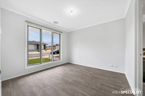 Property photo of 13 Harlequin Way Clyde North VIC 3978