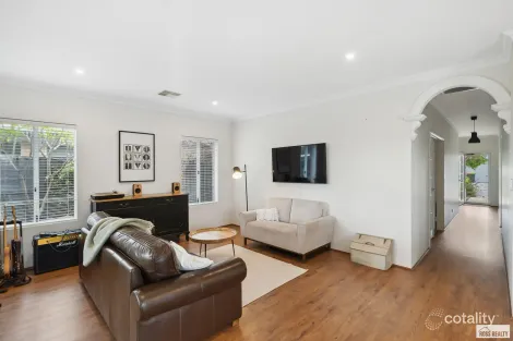 Property photo of 24 Covenham Crescent Aveley WA 6069
