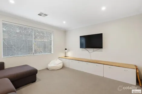 Property photo of 24 Covenham Crescent Aveley WA 6069