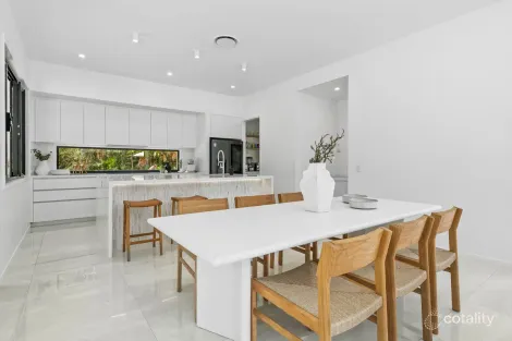 Property photo of 27 Greenock Place Kiels Mountain QLD 4559