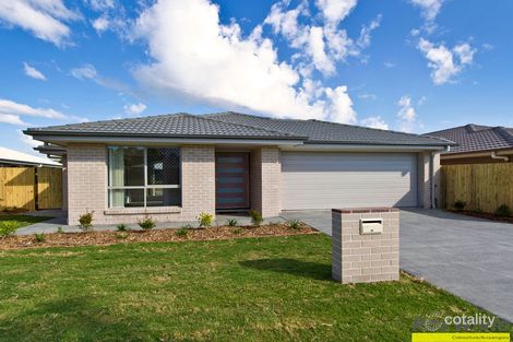 37 Pinegrove St, Morayfield, QLD 4506