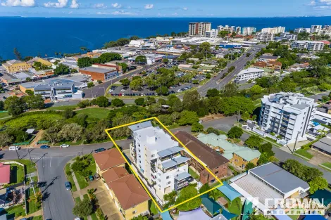 Property photo of 8/33 Humpybong Esplanade Redcliffe QLD 4020