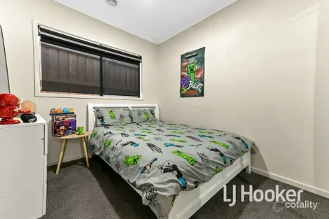 Property photo of 14 Aspire Avenue Clyde North VIC 3978