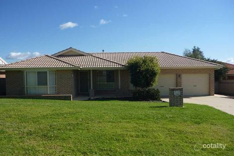 Property photo of 14 Kaloona Drive Bourkelands NSW 2650