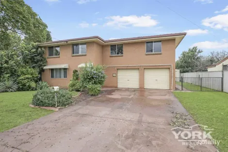 Property photo of 32 Mc Farlane Street Wilsonton QLD 4350