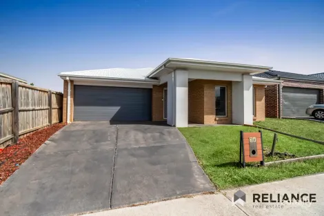 Property photo of 36 Wanneroo Circuit Harkness VIC 3337